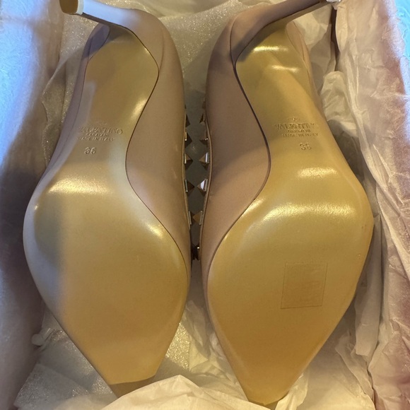 Valentino Rockstud Nude Heels Women’s Sz 36 US6 - Picture 3 of 15